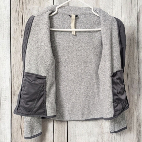 Lululemon Its Fleecing Cold Zip Up Sweater, Heathered White / Dark Carbon - Picture 8 of 15